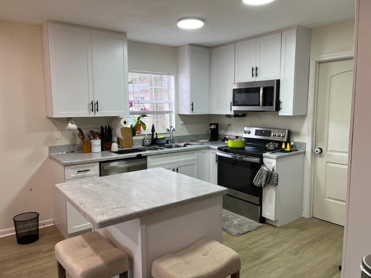 Zenhomes In Brandon Near Tampa Valrico Seffner エクステリア 写真